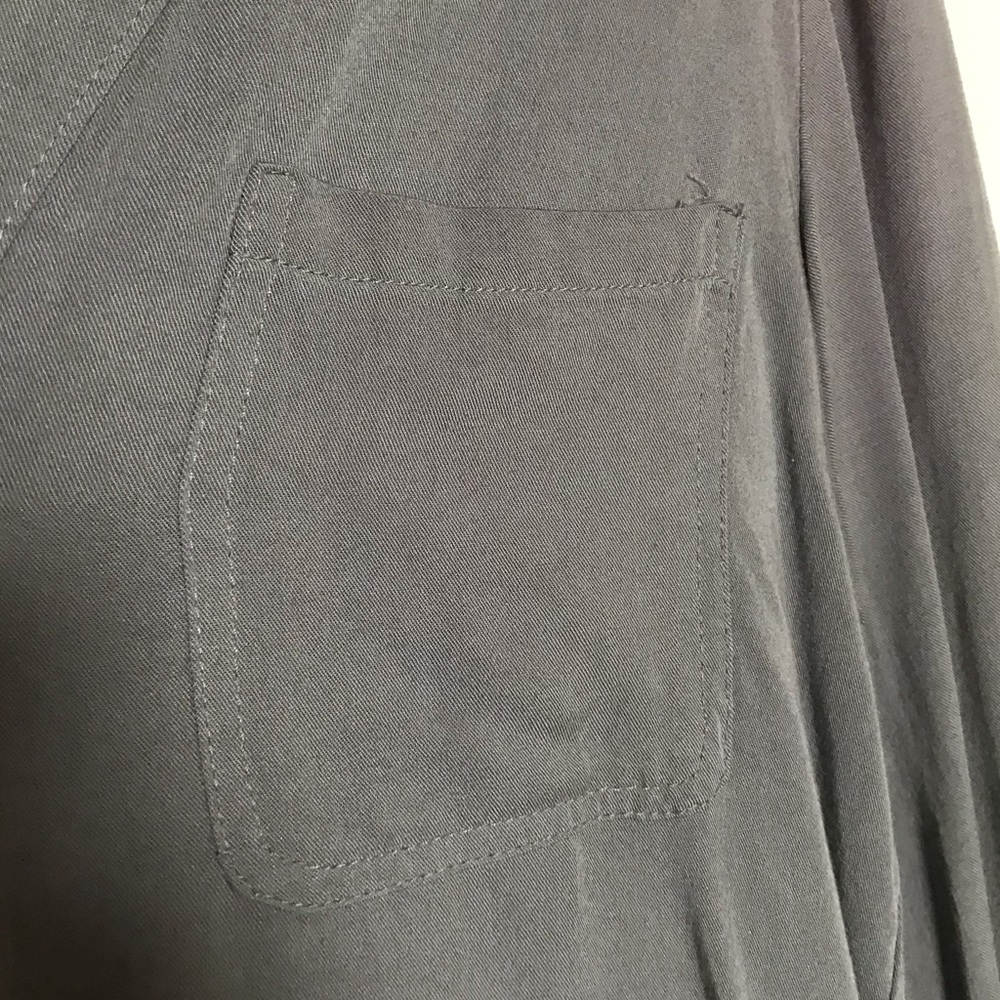 Gray Button Down w/ Open Back 🐚 - Picture 5 of 6
